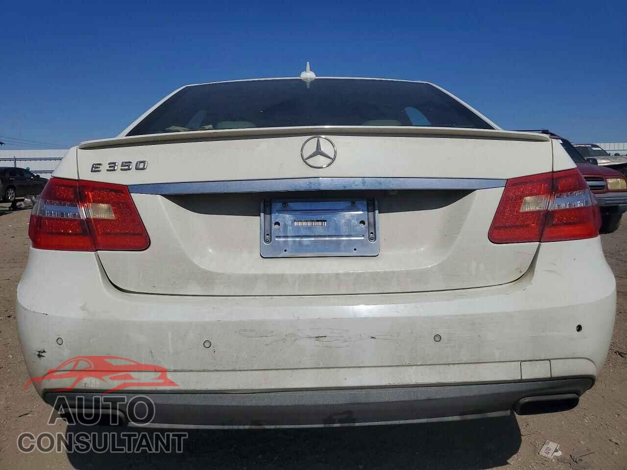 MERCEDES-BENZ E-CLASS 2012 - WDDHF5KB2CA564203