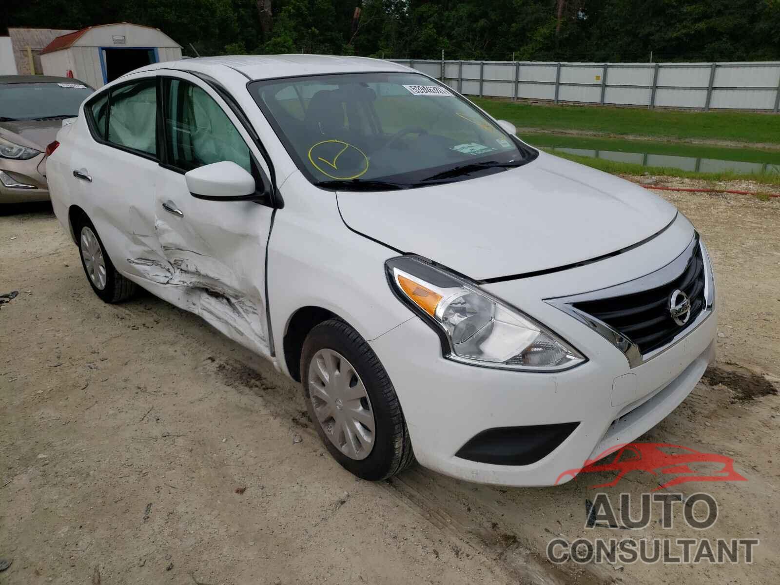 NISSAN VERSA 2019 - 3N1CN7AP8KL843830