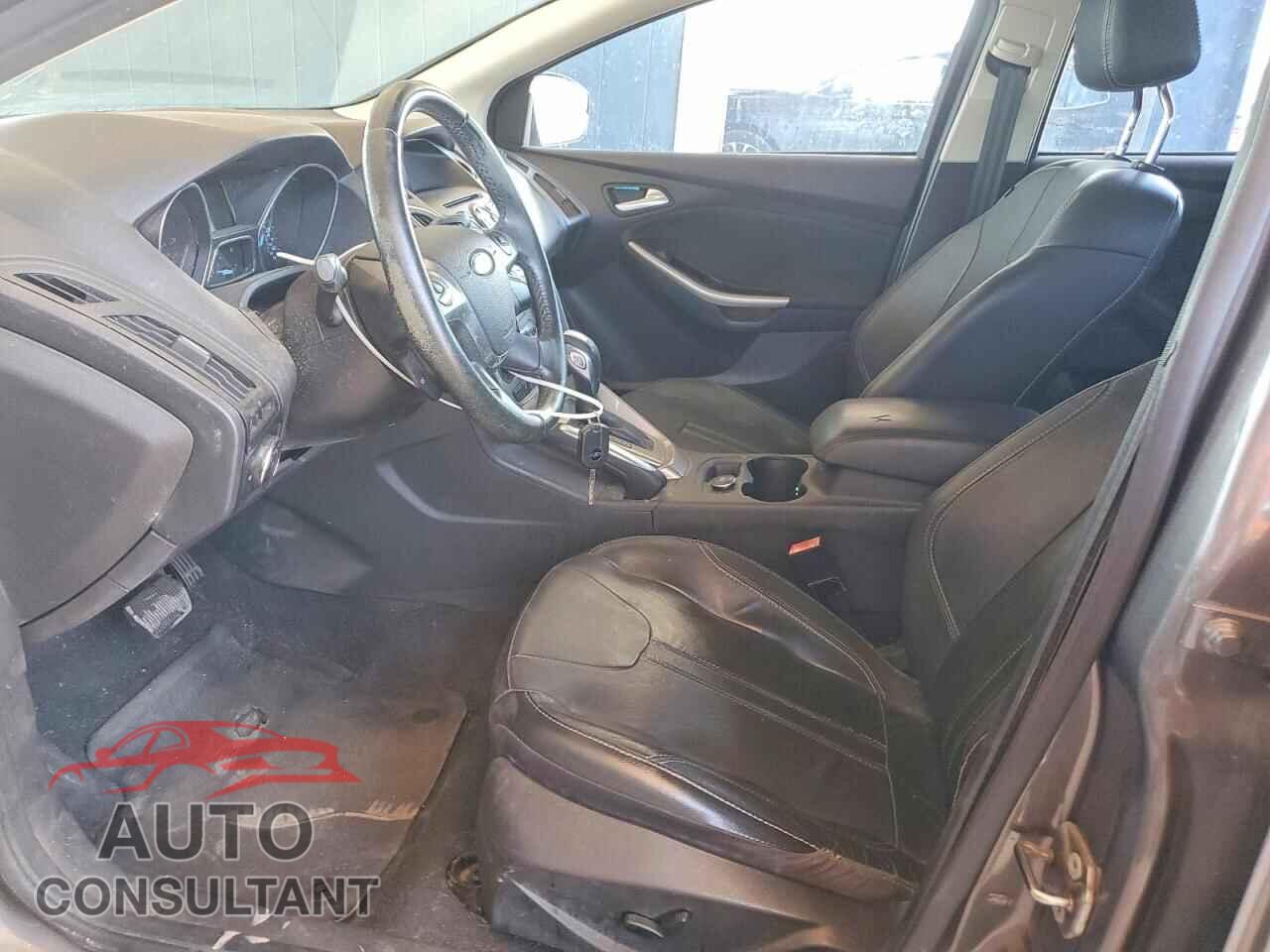 FORD FOCUS 2012 - 1FAHP3M29CL374305