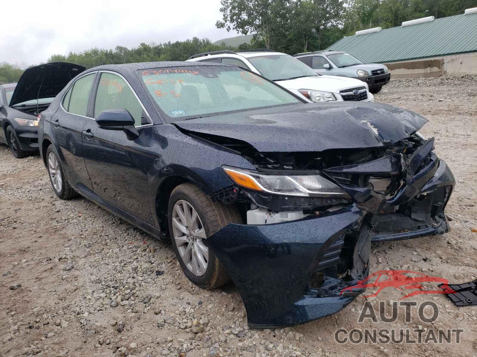 TOYOTA CAMRY 2018 - JTNB11HKXJ3018468