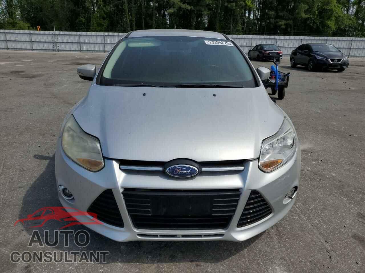 FORD FOCUS 2012 - 1FAHP3H22CL309208