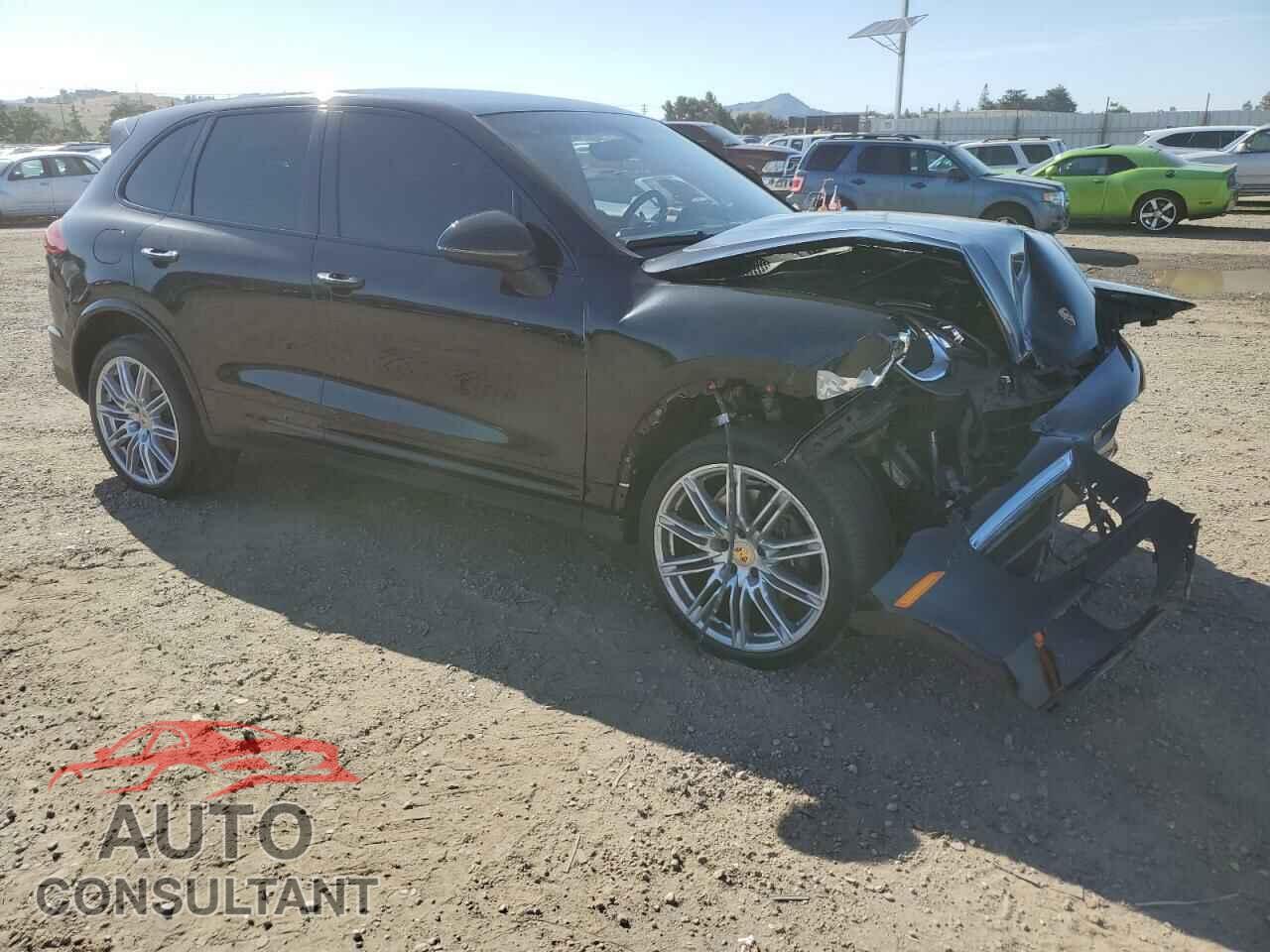 PORSCHE CAYENNE 2018 - WP1AA2A27JKA03155