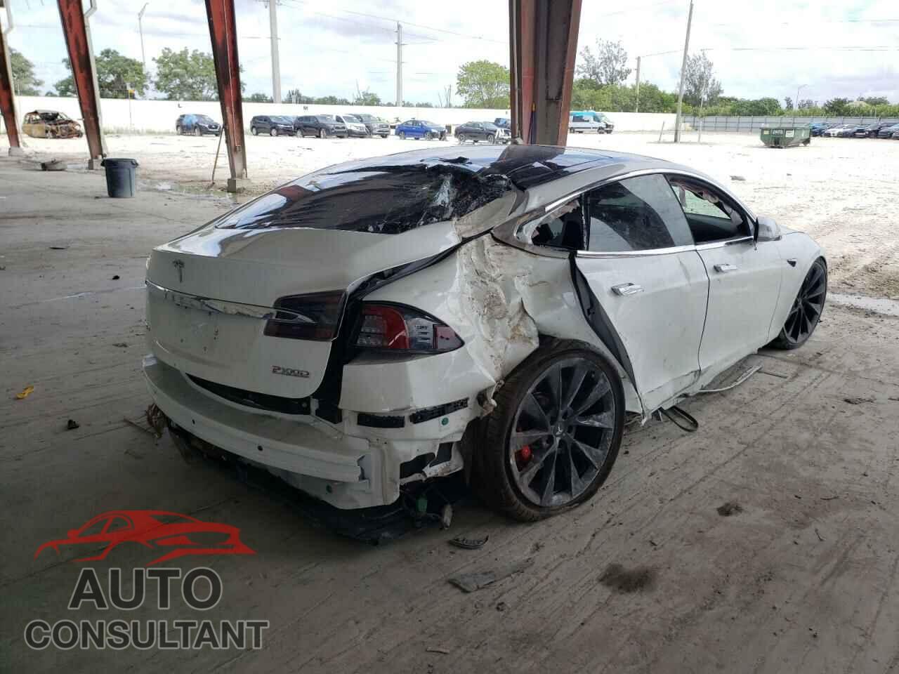 TESLA MODEL S 2018 - 5YJSA1E45JF255060