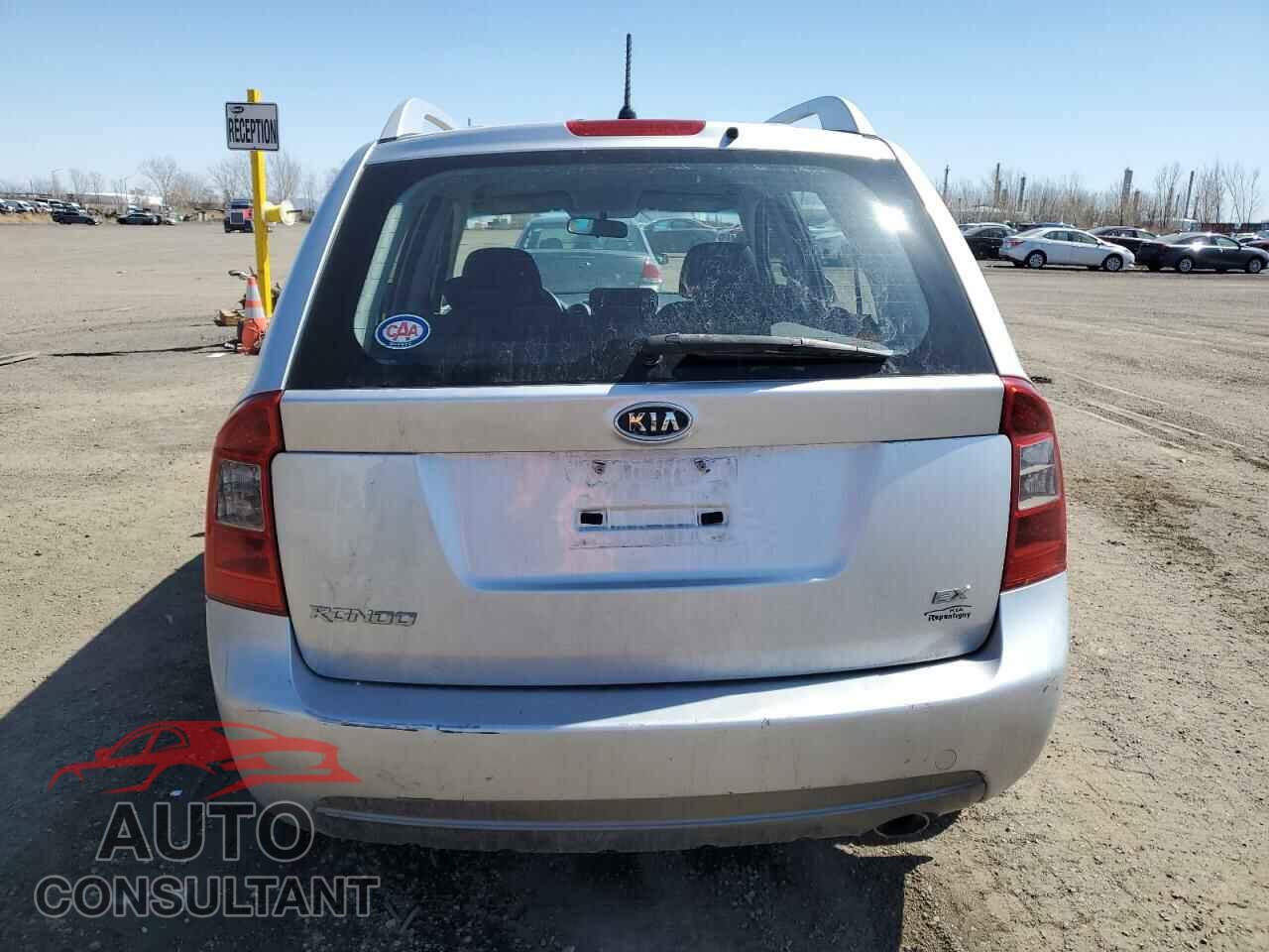 KIA RONDO 2011 - KNAHH8A83B7338272