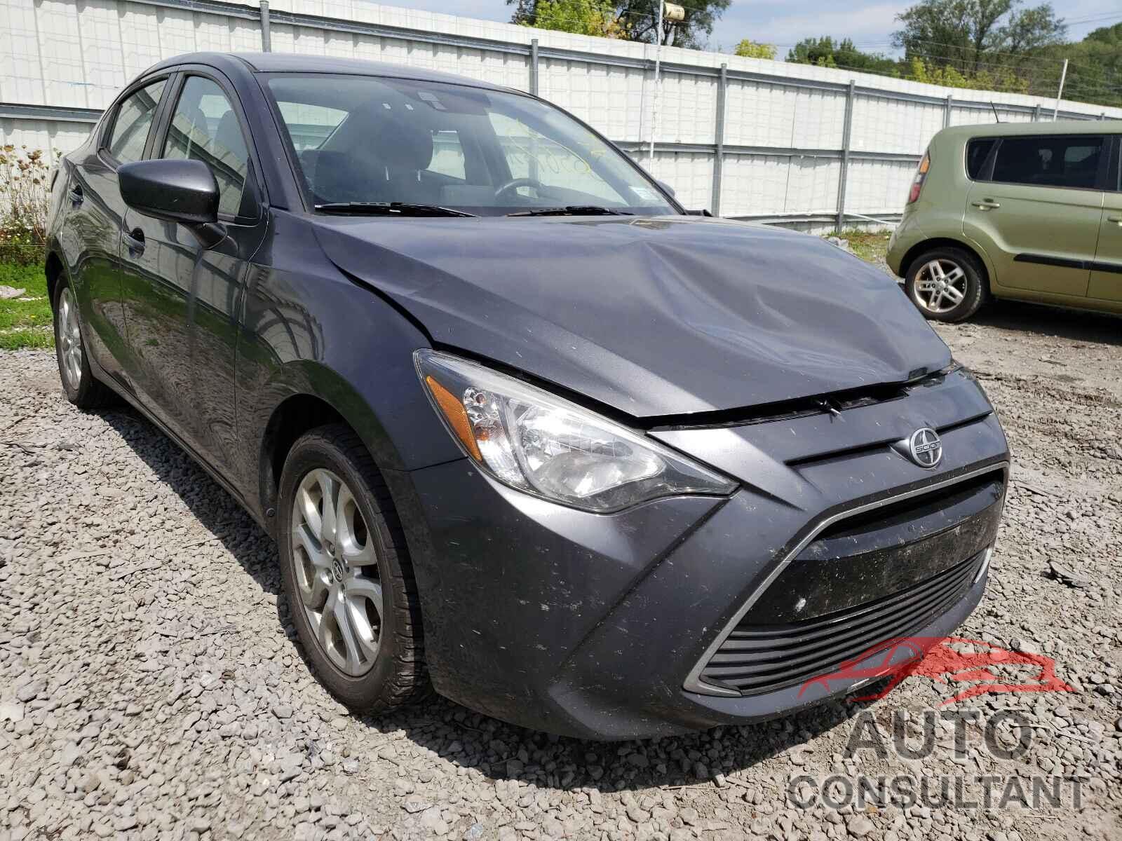 TOYOTA SCION 2016 - 3MYDLBZV5GY132031