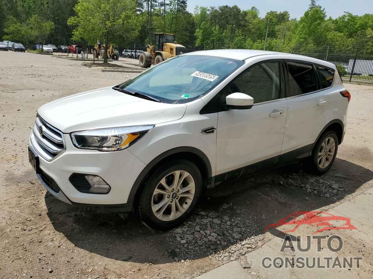 FORD ESCAPE 2019 - 1FMCU0GD1KUB65606