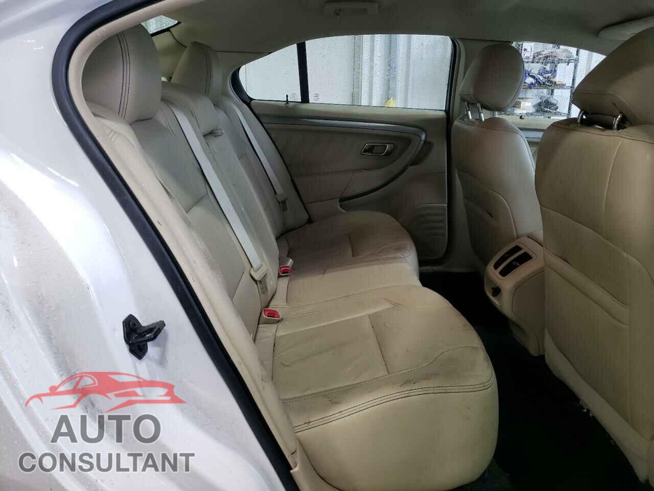 FORD TAURUS 2016 - 1FAHP2E82GG139899