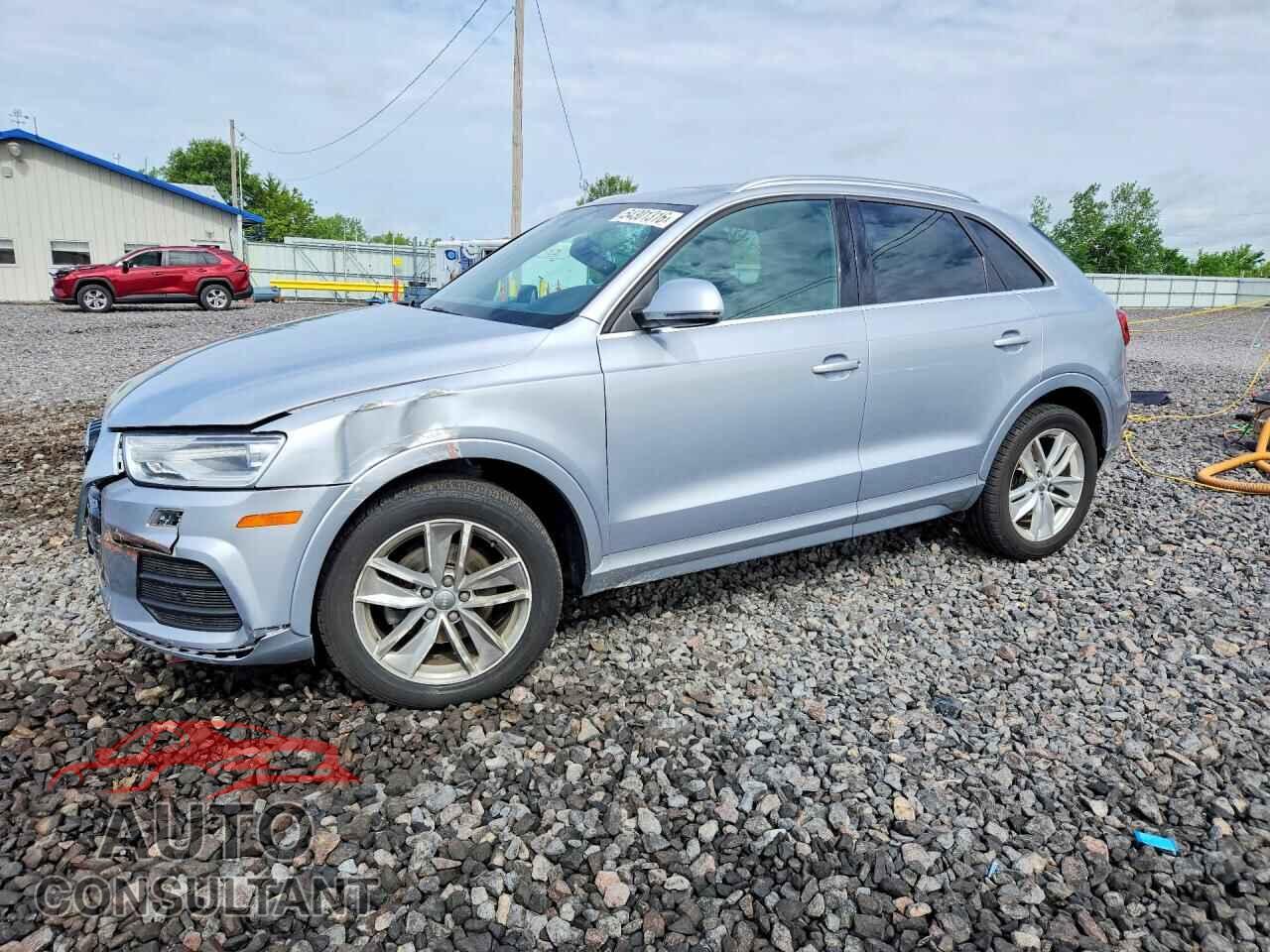 AUDI Q3 2017 - WA1JCCFS2HR001058