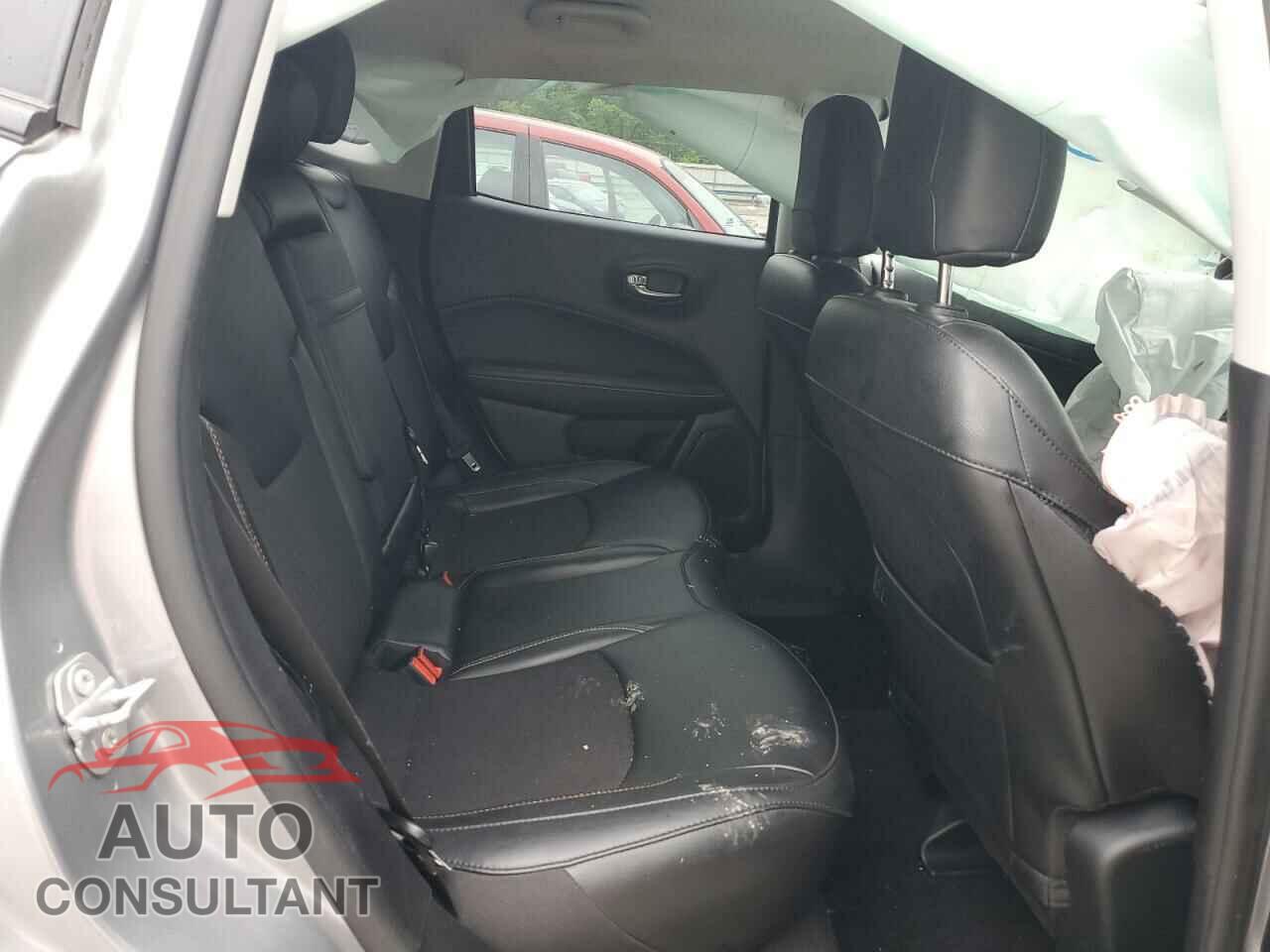 JEEP COMPASS 2020 - 3C4NJDBB6LT132907