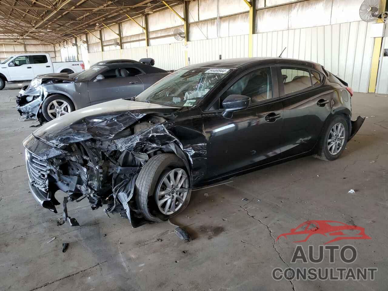 MAZDA 3 2018 - 3MZBN1K77JM161077