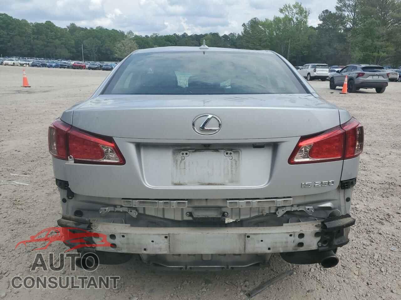 LEXUS IS 2012 - JTHBF5C21C5167037