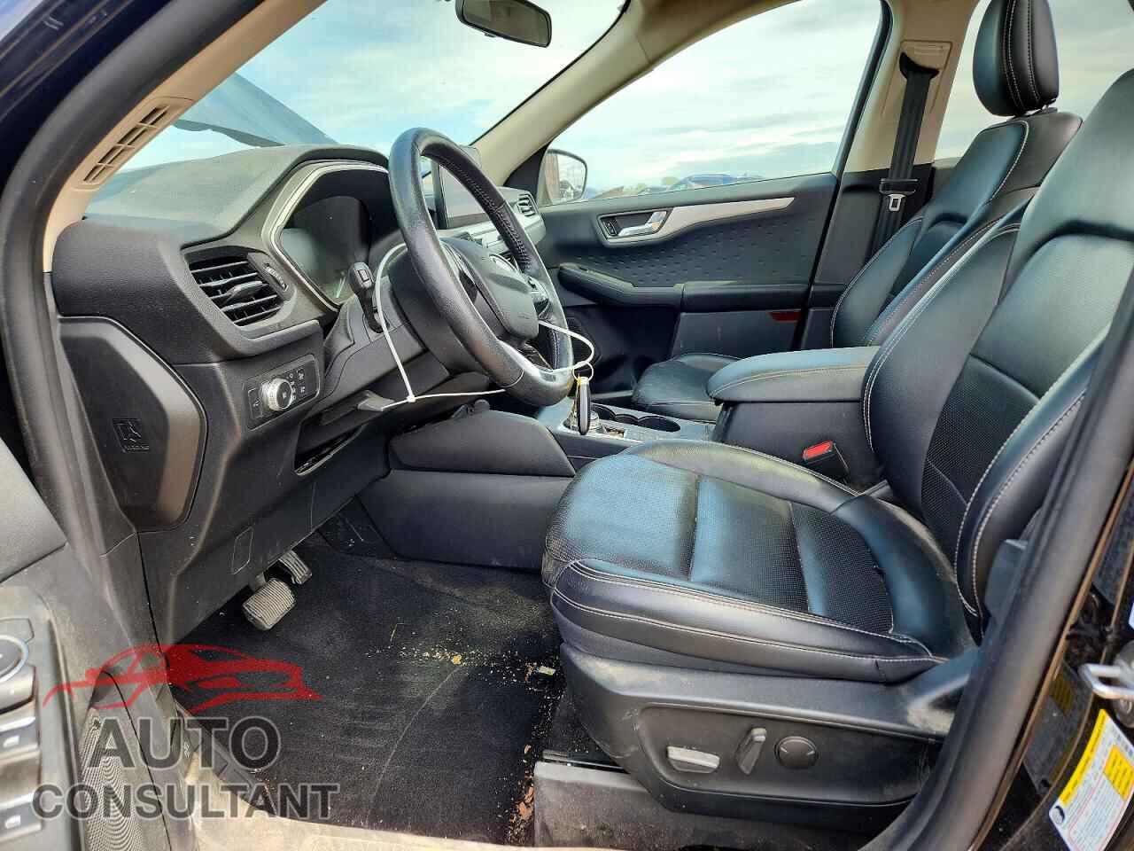 FORD ESCAPE 2020 - 1FMCU0H64LUA70443