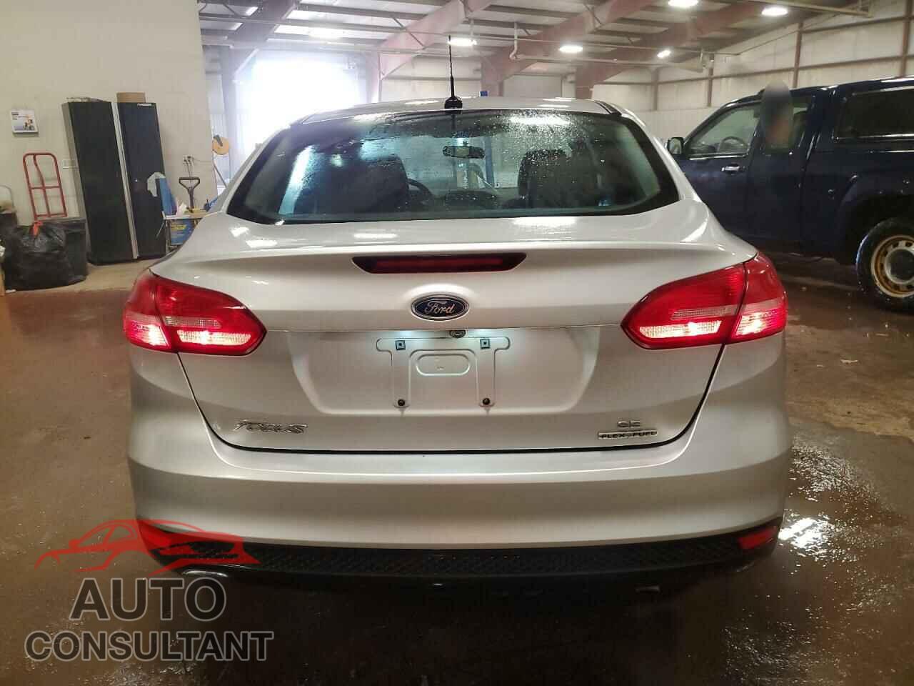 FORD FOCUS 2016 - 1FADP3F25GL332201