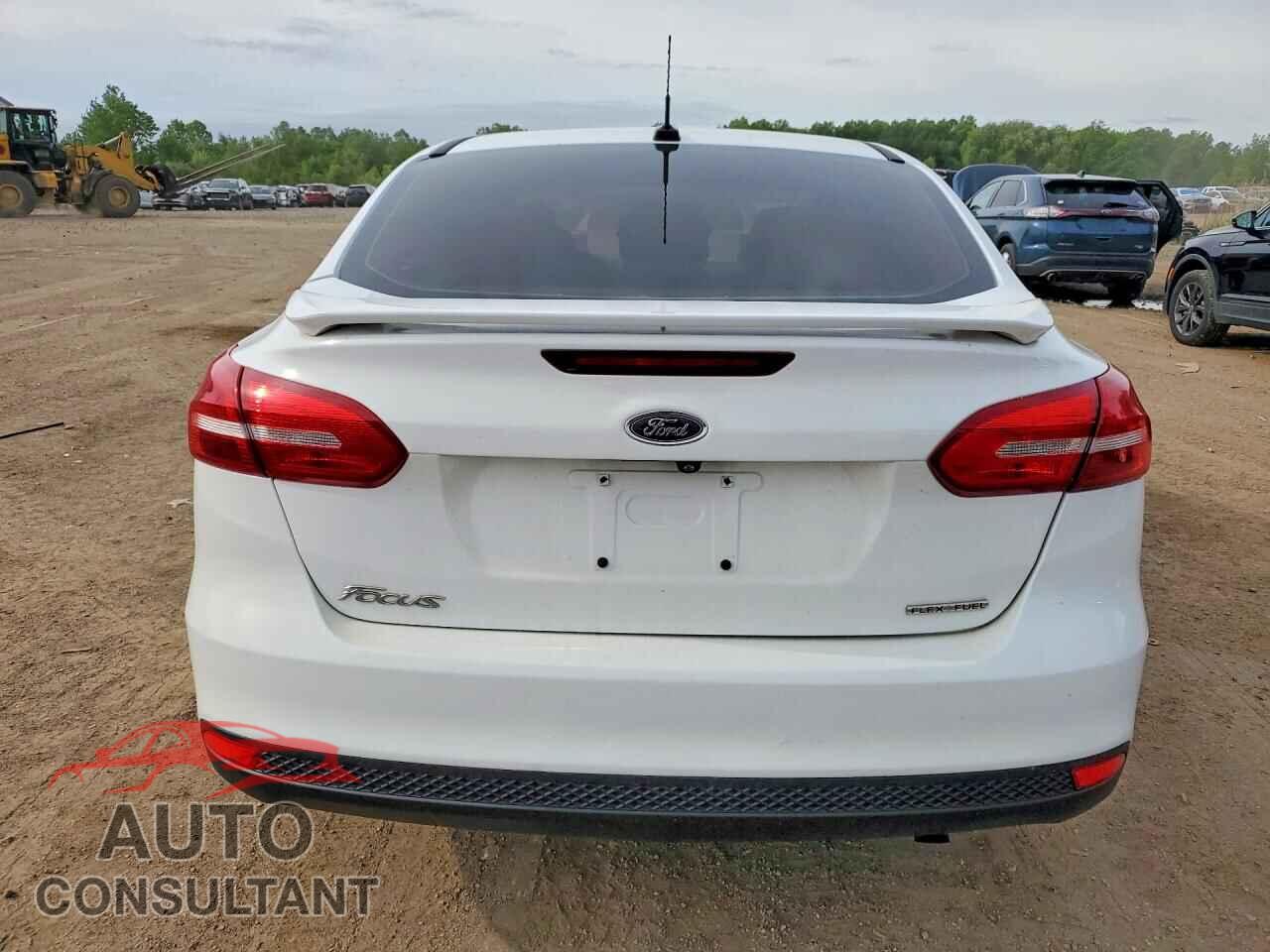 FORD FOCUS 2016 - 1FADP3F25GL404885