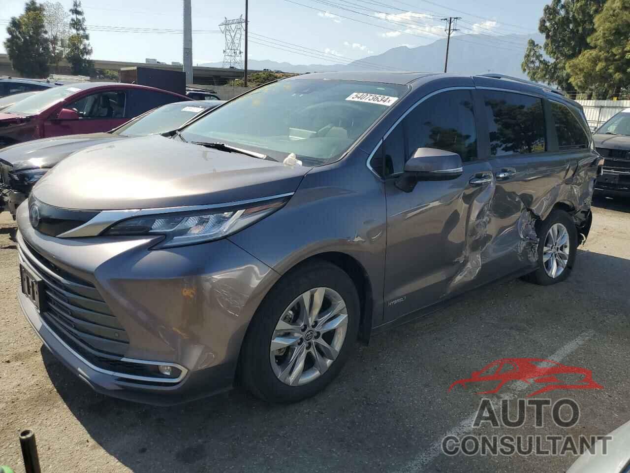 TOYOTA SIENNA 2021 - 5TDZRKEC6MS069404