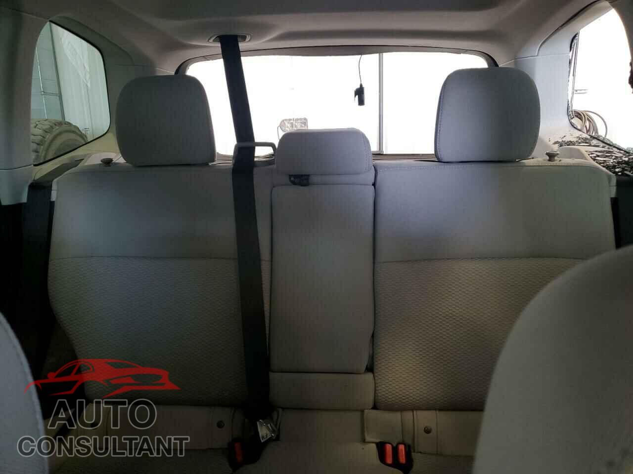 SUBARU FORESTER 2018 - JF2SJAEC7JH592399