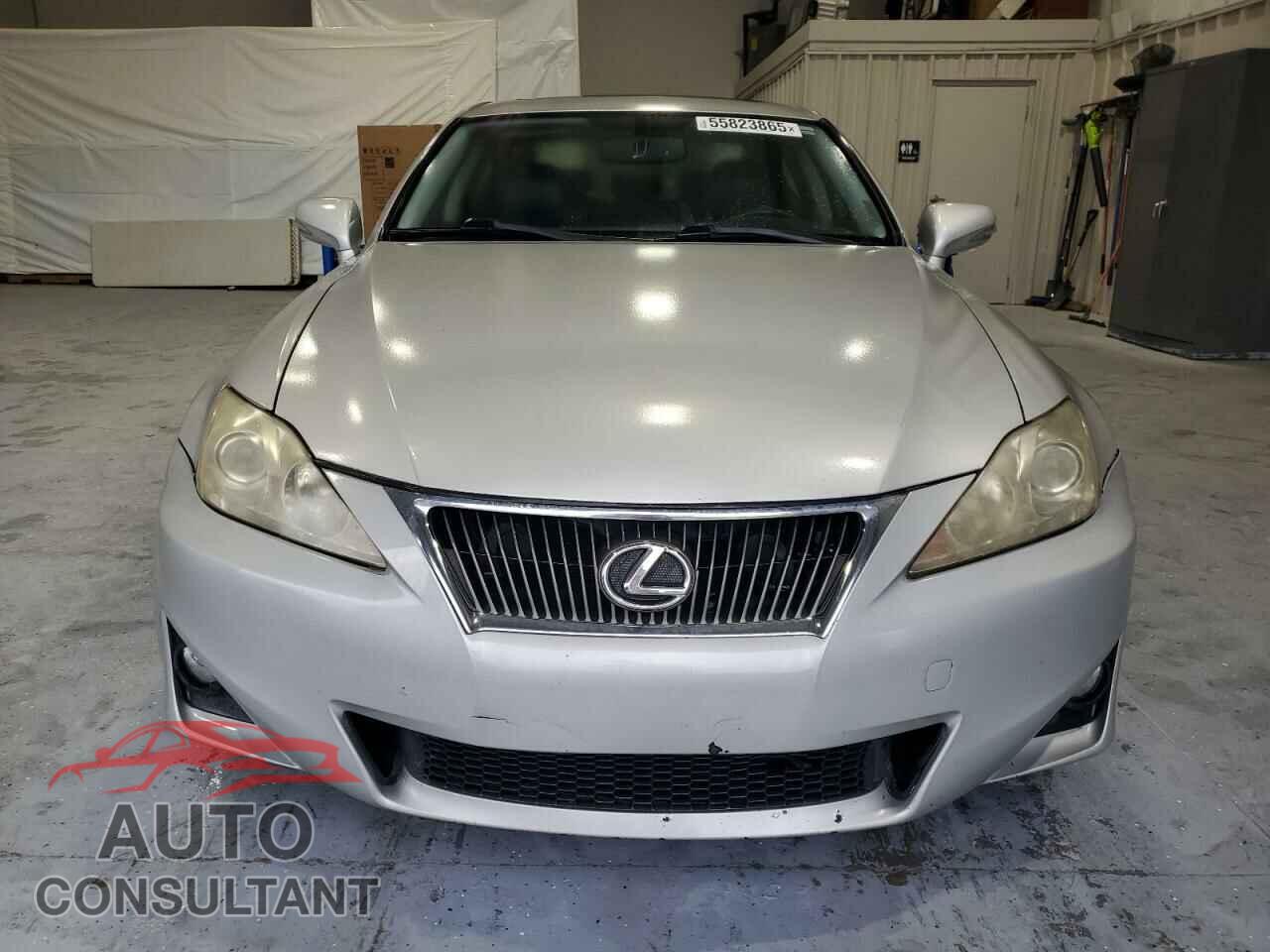 LEXUS IS 2012 - JTHCF5C29C5053856