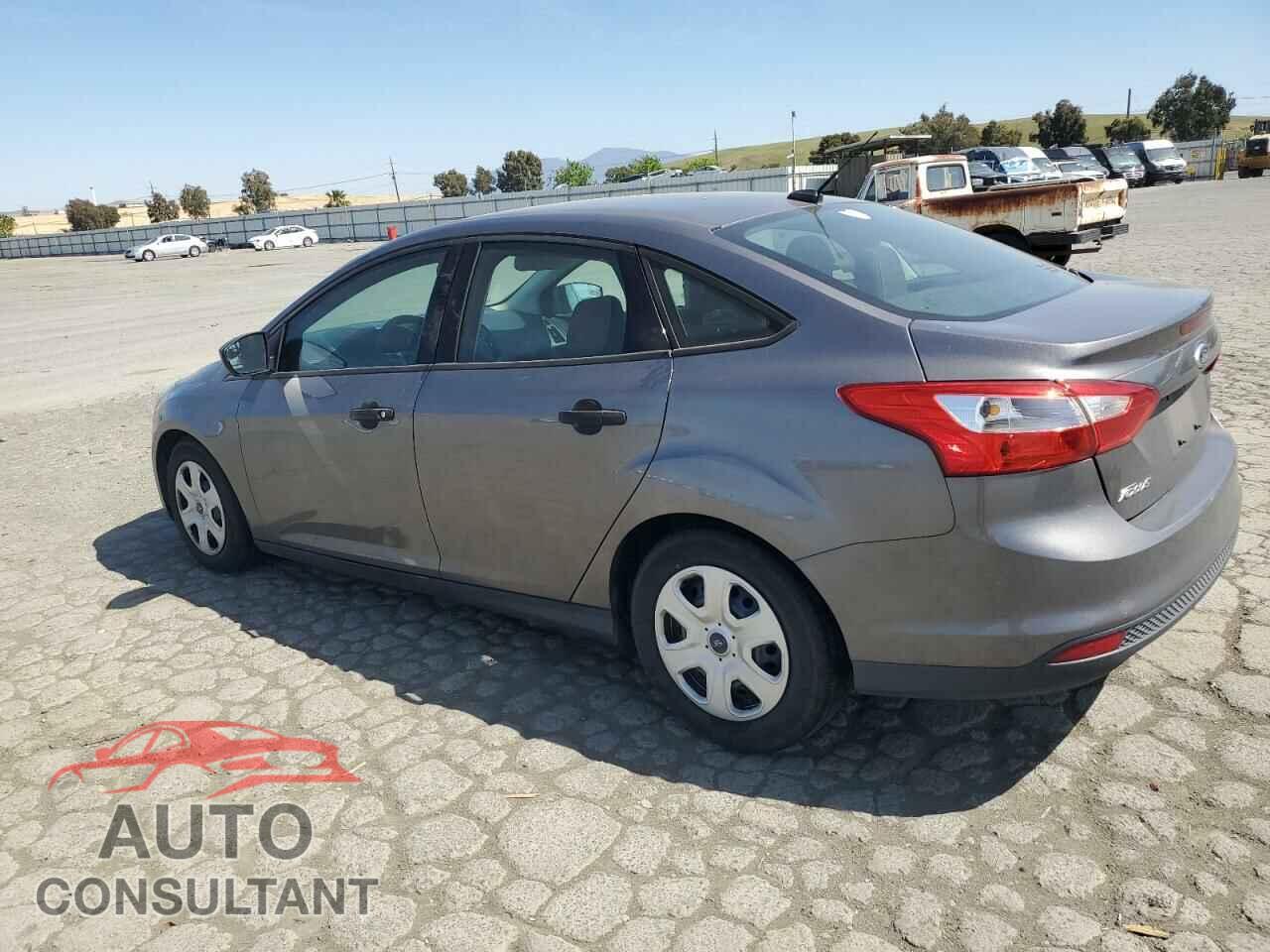 FORD FOCUS 2014 - 1FADP3E21EL132267