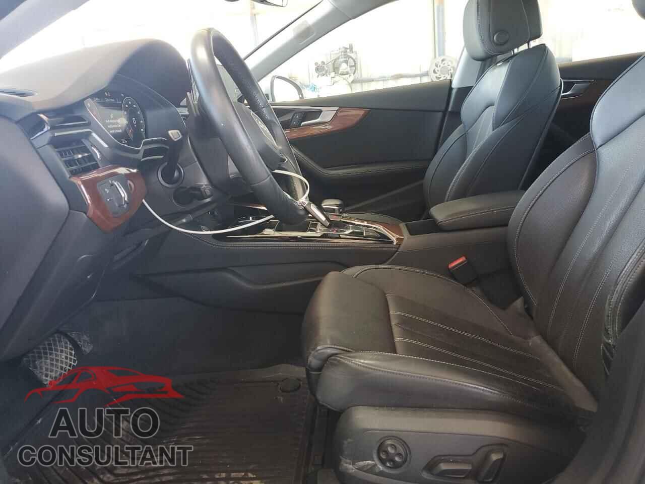AUDI A5 2021 - WAUCBCF55MA024268
