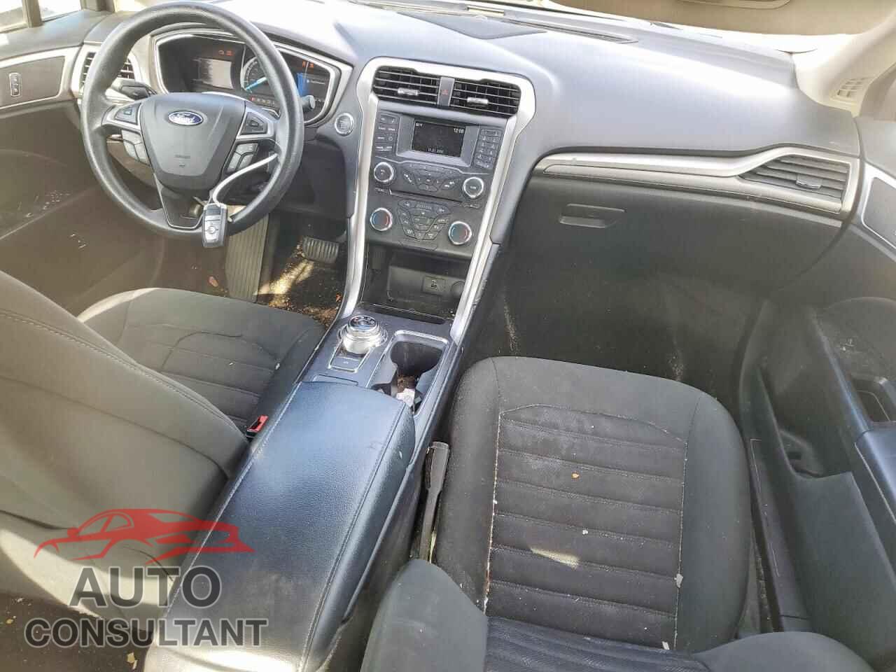FORD FUSION 2017 - 3FA6P0LU2HR381209