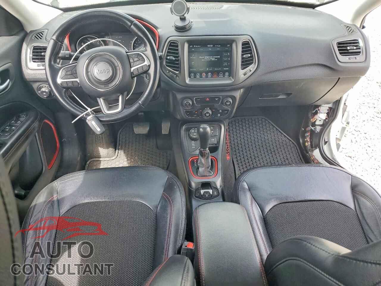 JEEP COMPASS 2020 - 3C4NJDDB8LT163301
