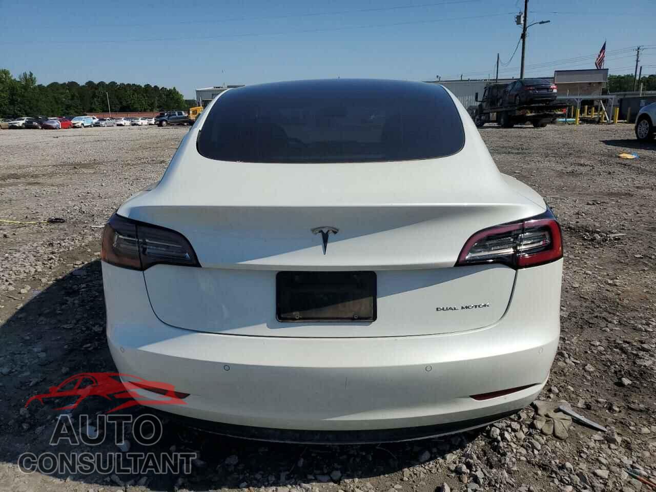 TESLA MODEL 3 2021 - 5YJ3E1EB5MF019634