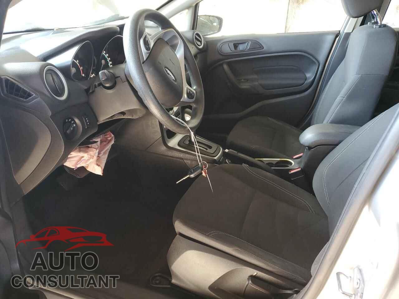 FORD FIESTA 2018 - 3FADP4EJ9JM107316
