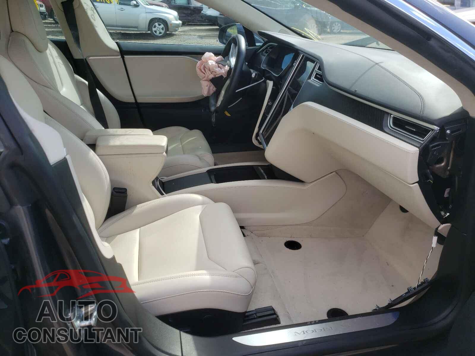 TESLA MODEL S 2017 - 5YJSA1E23HF231607