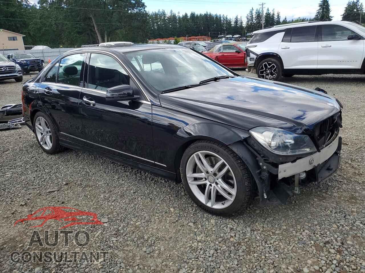 MERCEDES-BENZ C-CLASS 2013 - WDDGF8AB7DR253187