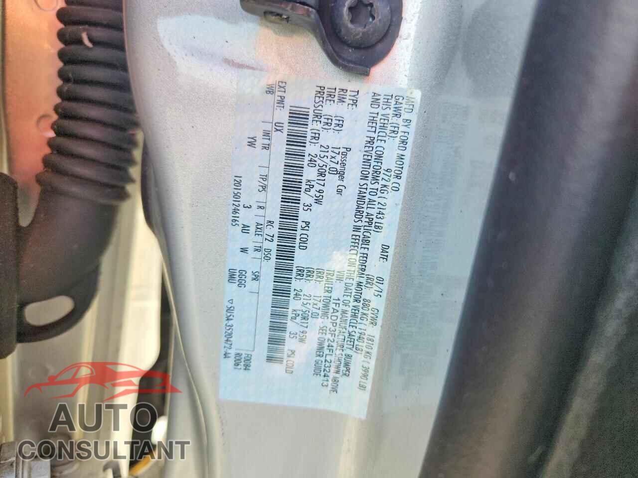 FORD FOCUS 2015 - 1FADP3F24FL232413