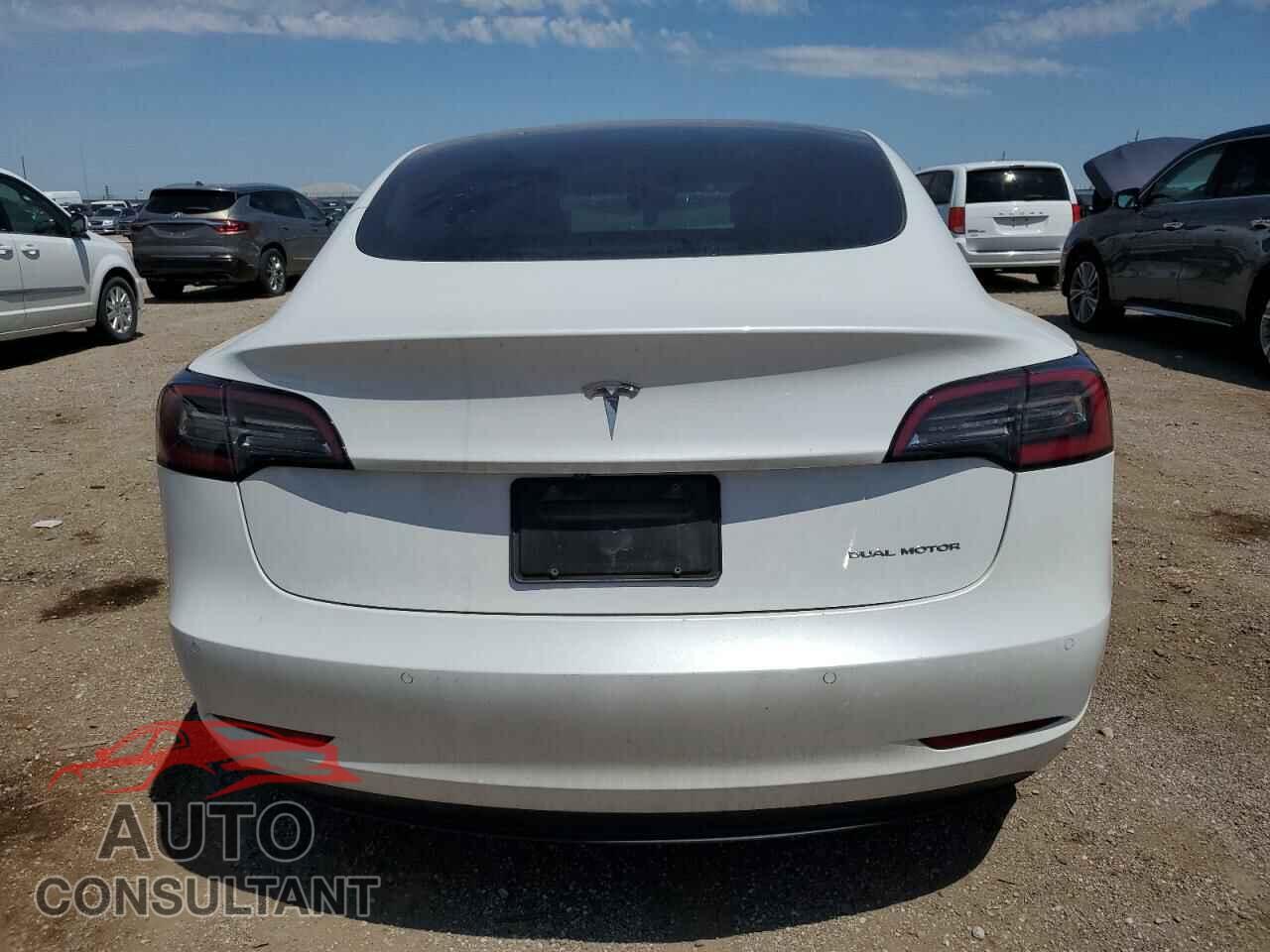TESLA MODEL 3 2021 - 5YJ3E1EB3MF063230