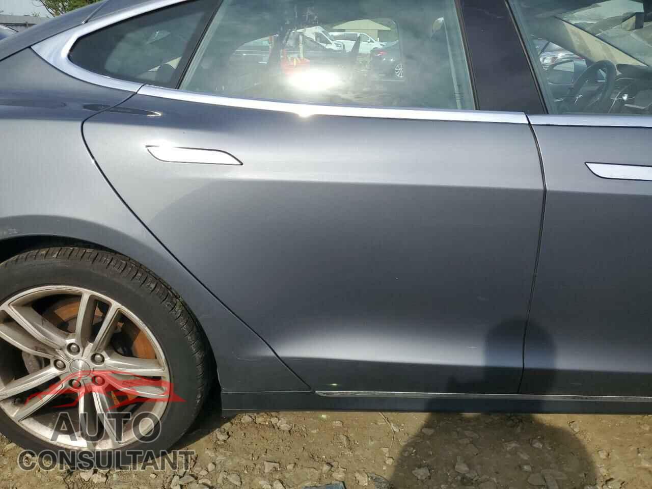 TESLA MODEL S 2014 - 5YJSA1H17EFP36449