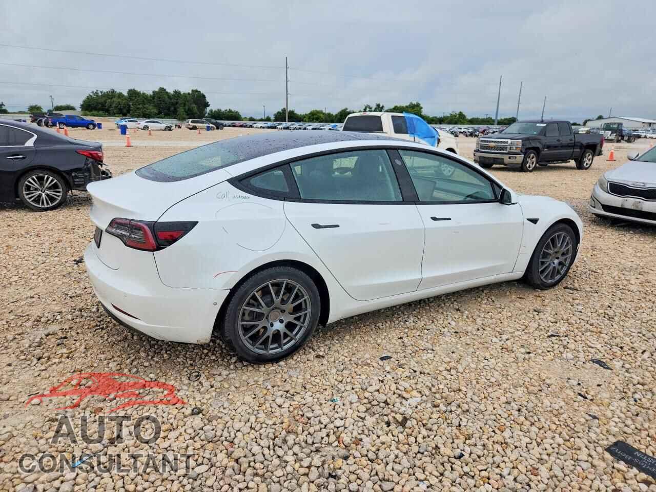 TESLA MODEL 3 2021 - 5YJ3E1EA5MF854821