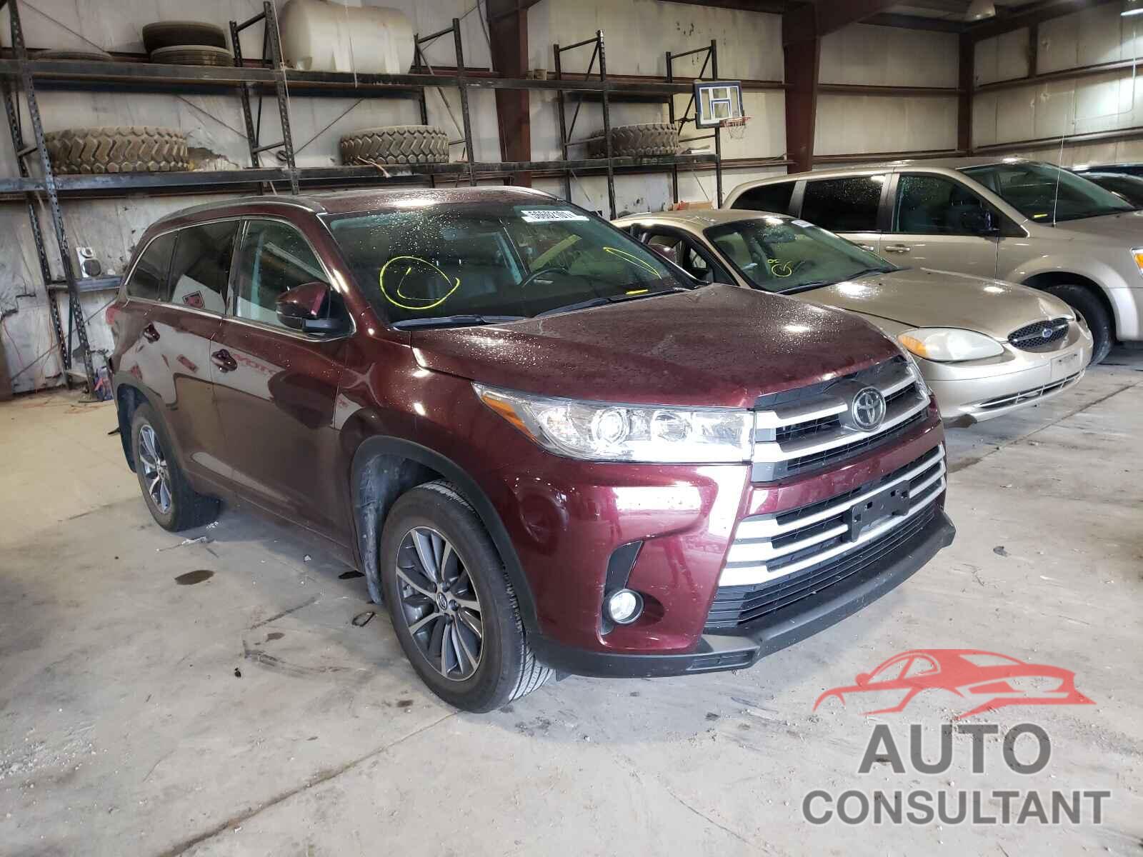 TOYOTA HIGHLANDER 2018 - 5TDJZRFH4JS892103