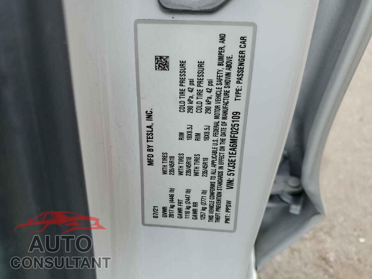 TESLA MODEL 3 2021 - 5YJ3E1EA6MF025109