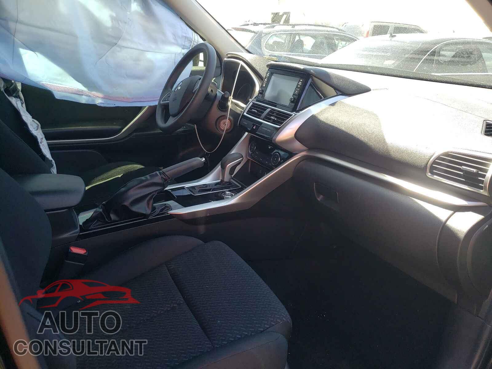 MITSUBISHI ECLIPSE 2018 - JA4AT3AA0JZ062400