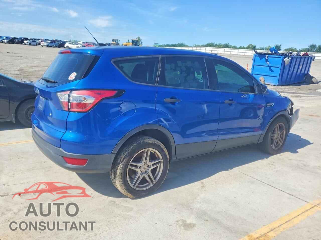 FORD ESCAPE 2017 - 1FMCU0F70HUE14465