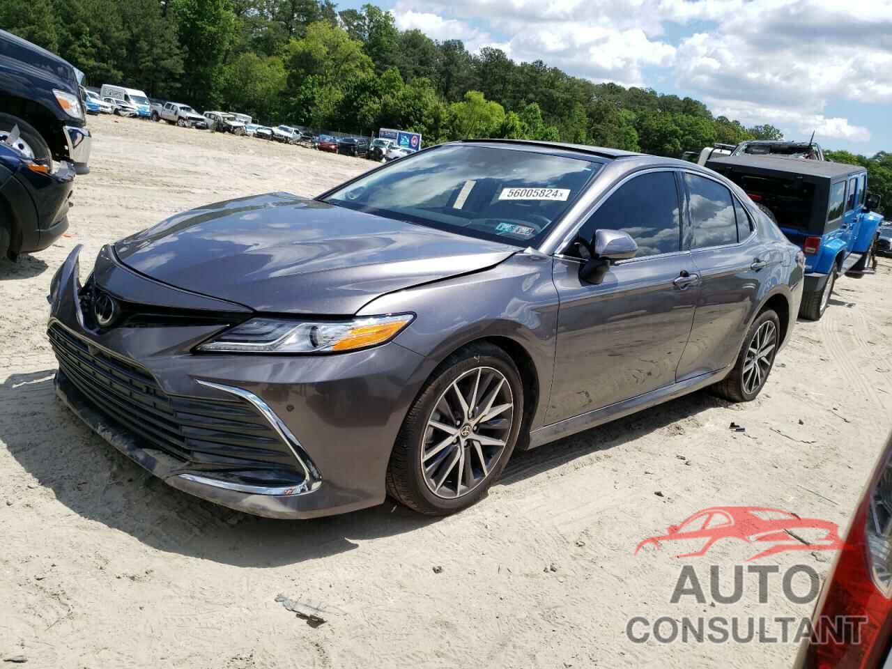 TOYOTA CAMRY 2023 - 4T1F11BK0PU097503