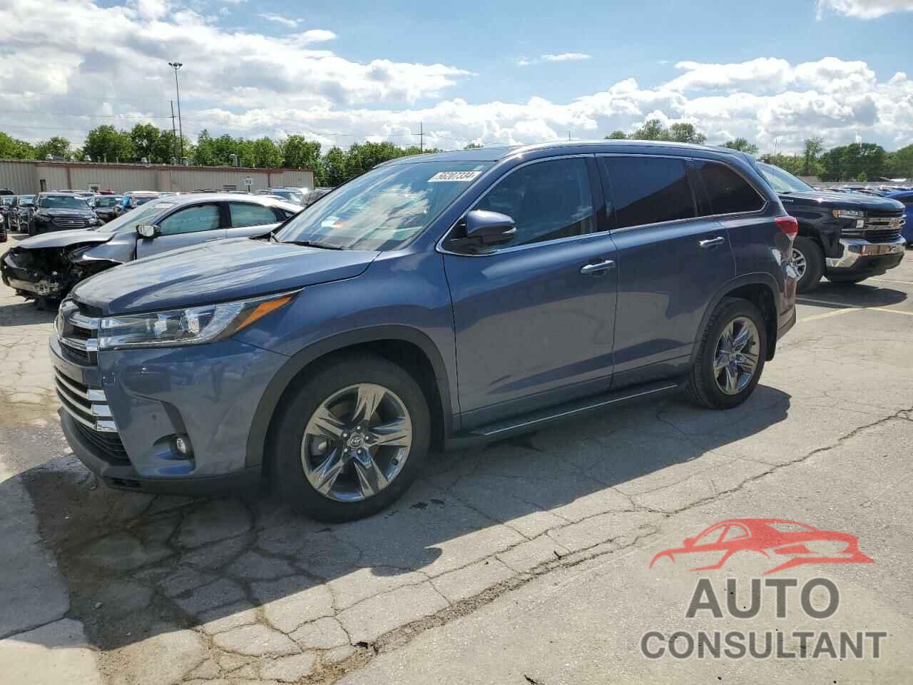 TOYOTA HIGHLANDER 2019 - 5TDDZRFH2KS970036