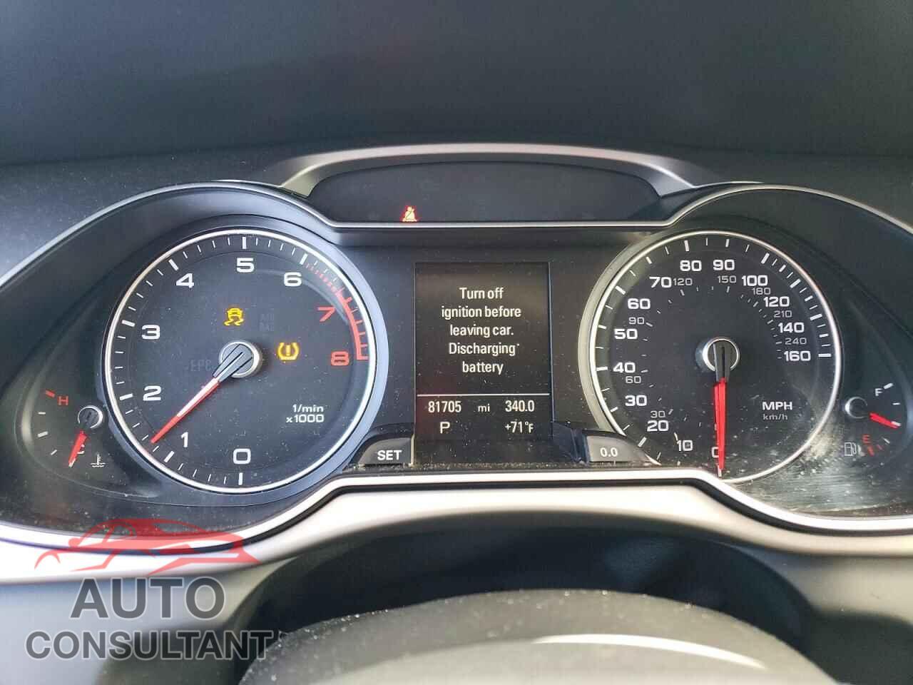AUDI A4 2013 - WAUFFAFL1DN044899
