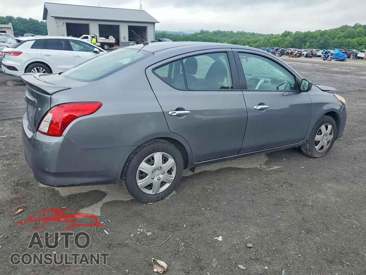 NISSAN VERSA 2017 - 3N1CN7AP1HL899746