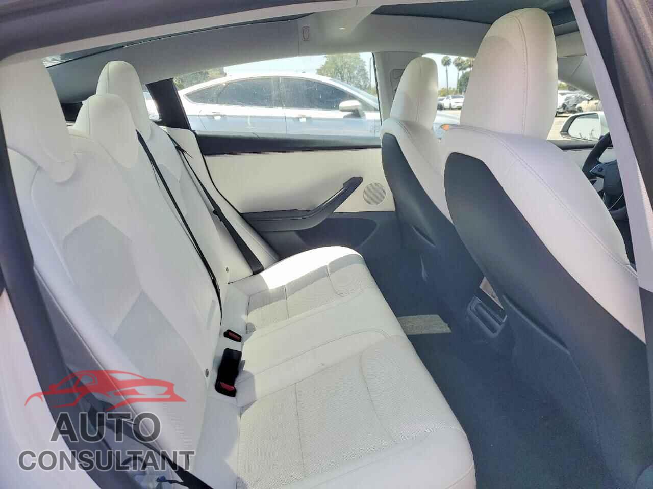 TESLA MODEL 3 2024 - 5YJ3E1EA8RF865934