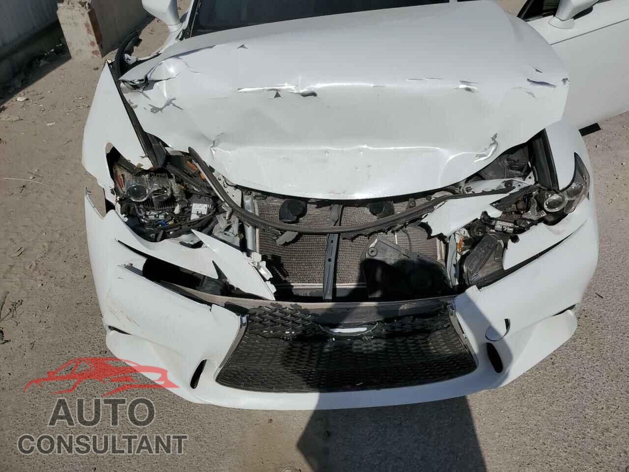 LEXUS IS 2015 - JTHCF1D22F5025828