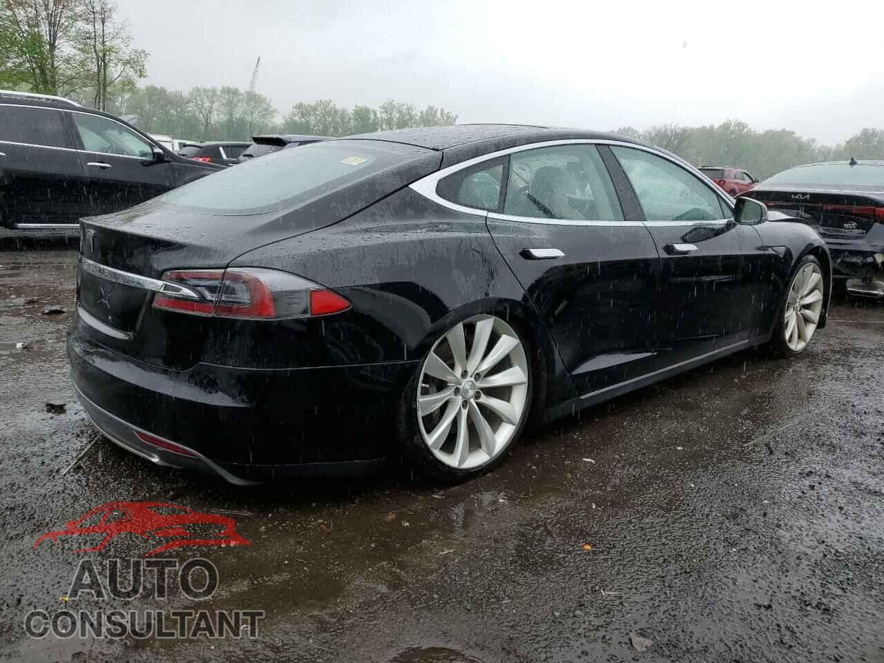 TESLA MODEL S 2013 - 5YJSA1CN7DFP06277