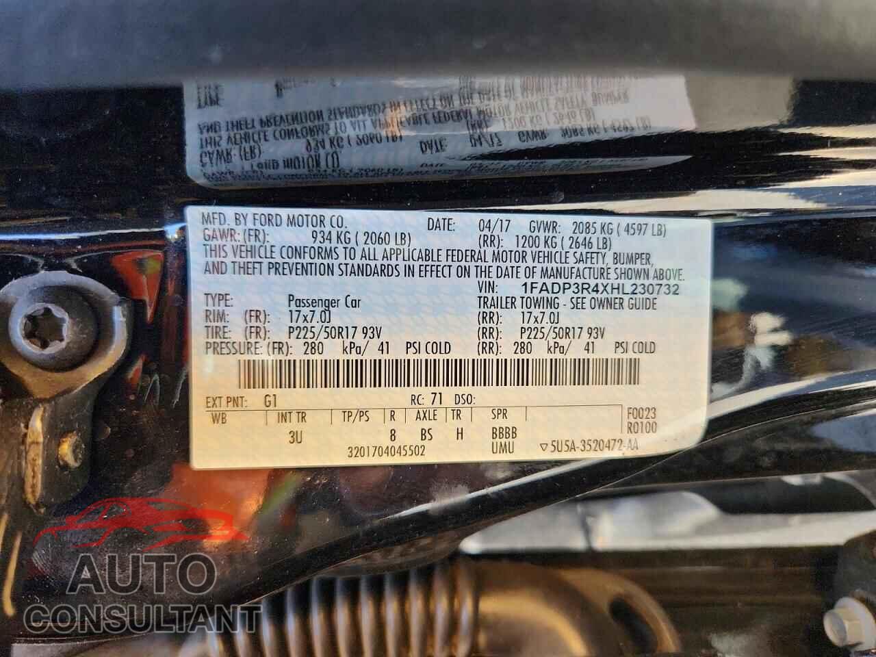 FORD FOCUS 2017 - 1FADP3R4XHL230732