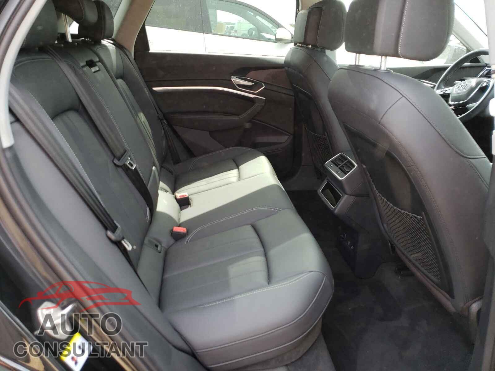 AUDI E-TRON 2021 - WA1AAAGE9MB013617