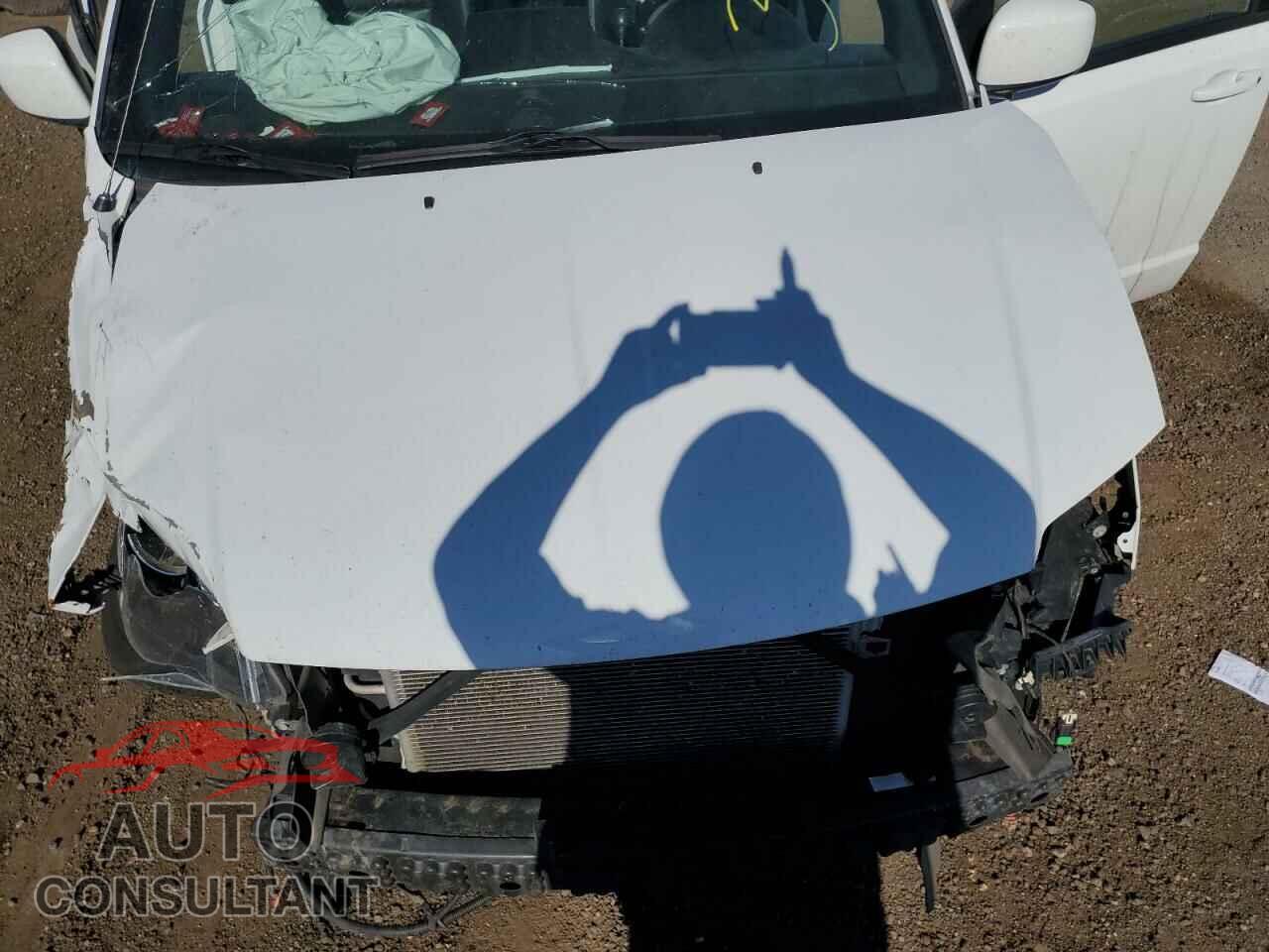 DODGE CARAVAN 2018 - 2C4RDGEG9JR214597