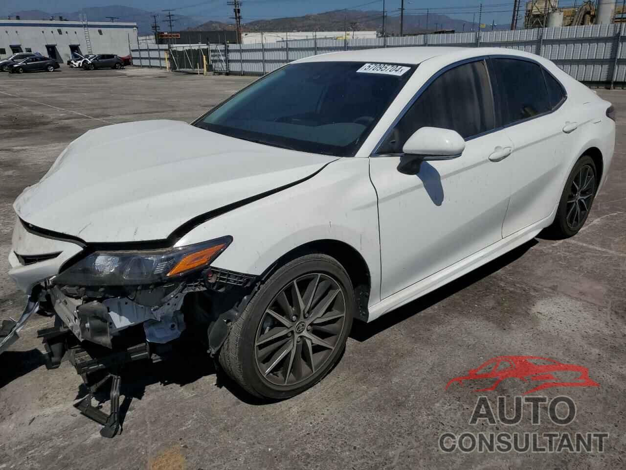 TOYOTA CAMRY 2023 - 4T1G11AK0PU120526