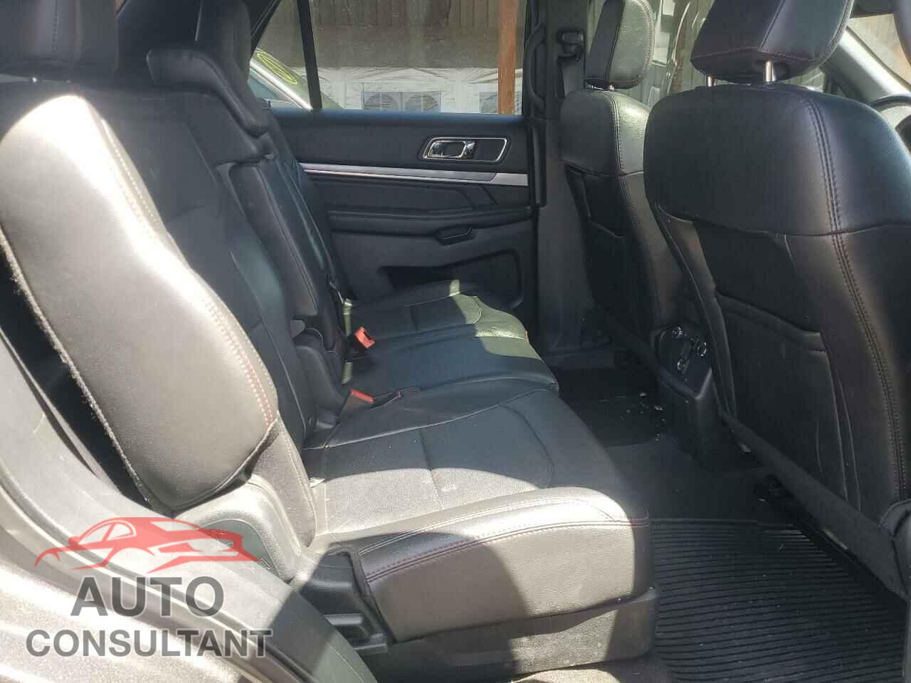 FORD EXPLORER 2018 - 1FM5K8GT7JGB31171