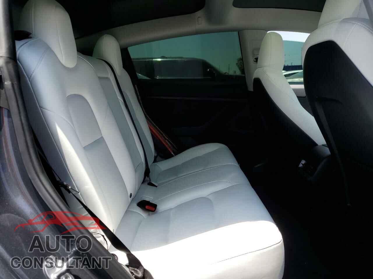 TESLA MODEL 3 2023 - 5YJ3E1EA5PF619307